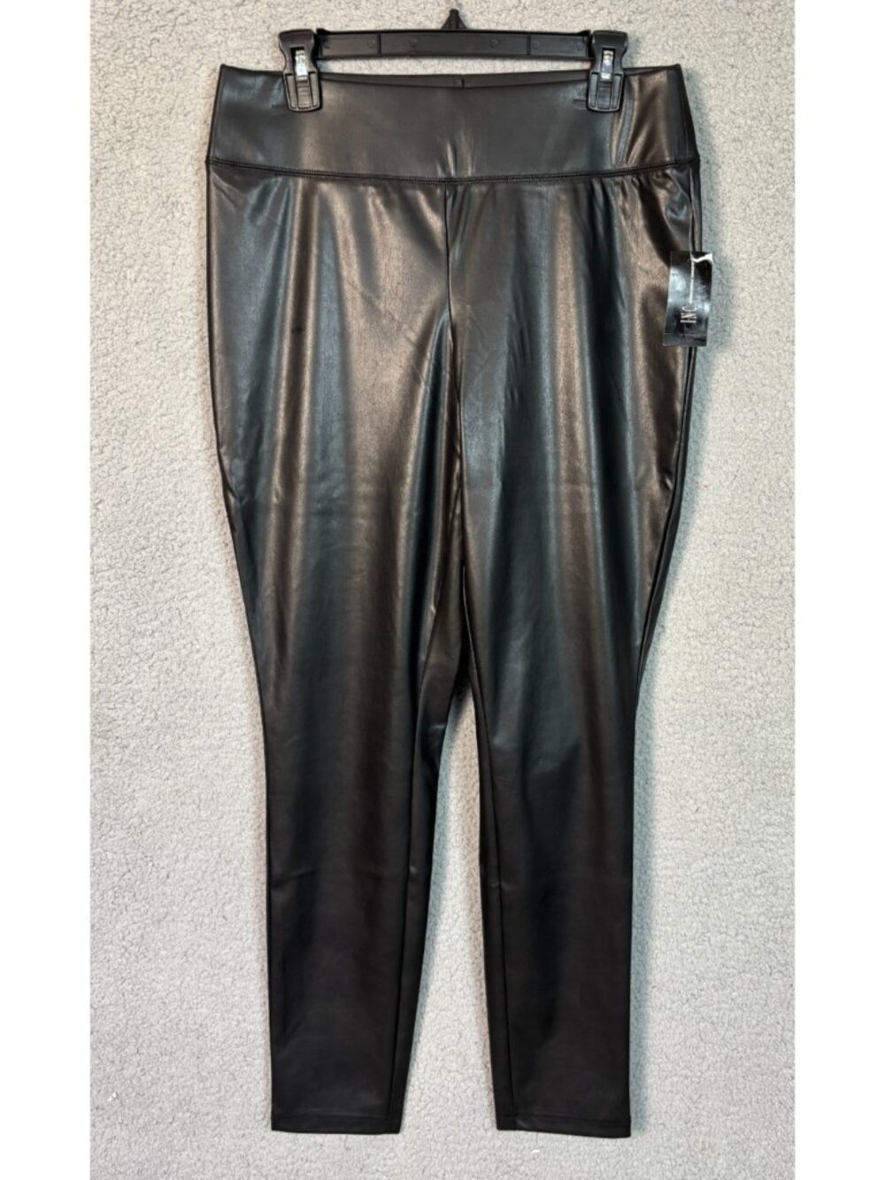 I.n.c. International Concepts Women's Faux-Leather Leggings Size 12 Black NWT's.